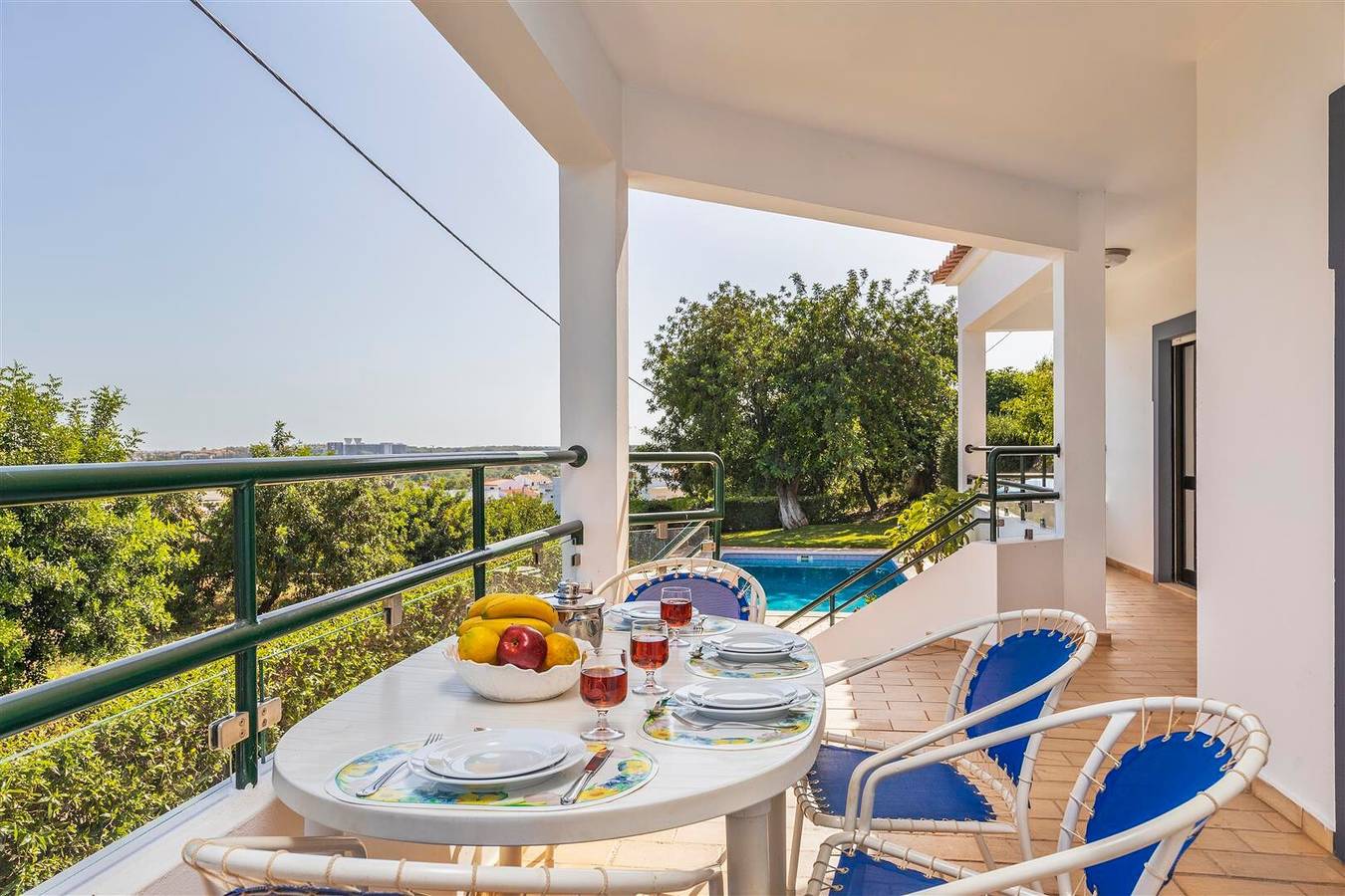Villa Casa Moura com vista para a montanha, piscina e Wi-Fi in Boliqueime, Distrito de Faro