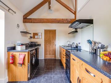 Log Cabin for 2 People in Shropshire, West Midlands, Photo 2