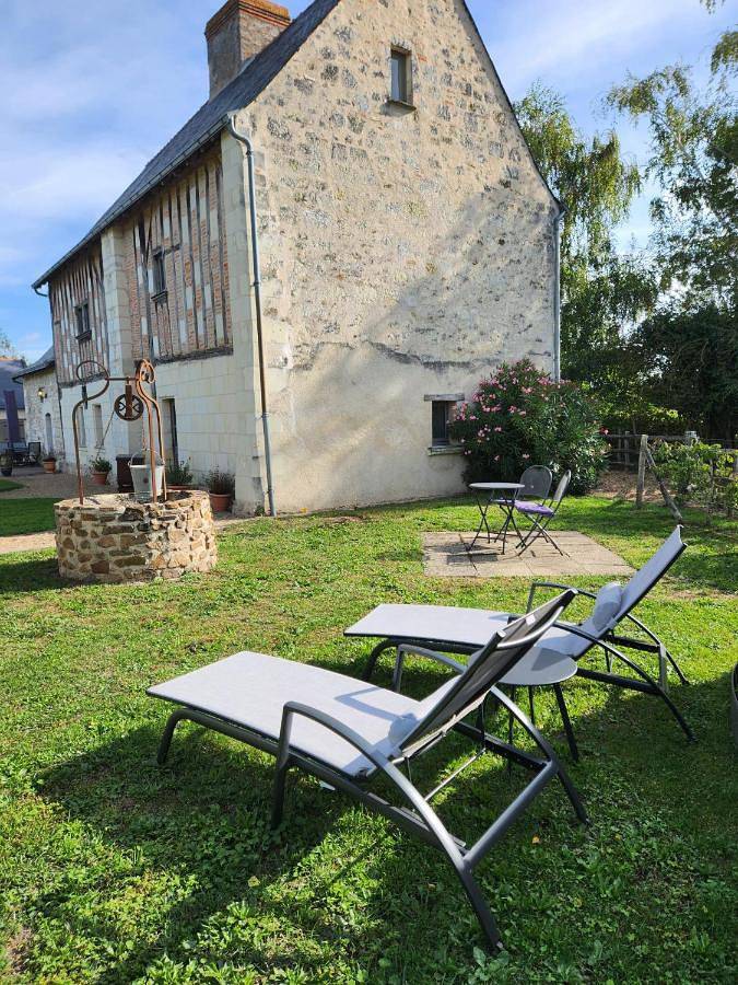 Chambre d'hôte de charme dans logis du Xve in Jumelles, Longué-Jumelles