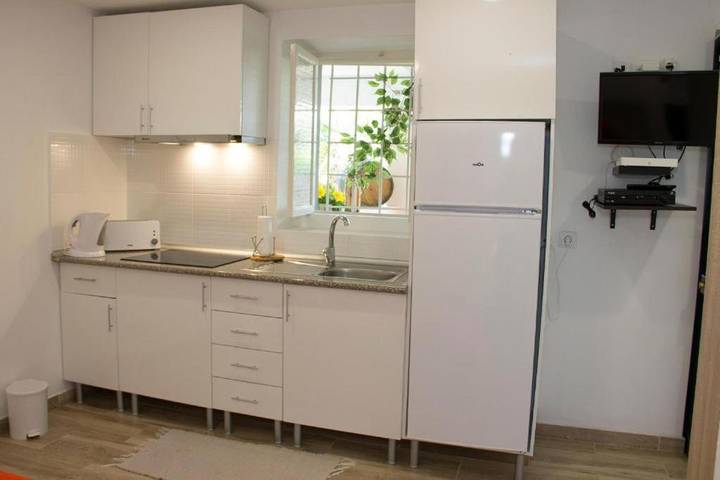 Maison d’hôte pour 2 personnes, avec piscine ainsi que jardin et jacuzzi à Ponta do Sol - 3