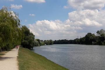 Appartement De Vacances pour 2 Personnes dans Carrières-sur-Seine, Yvelines, Photo 4