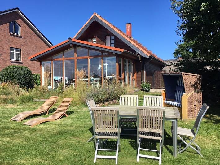 Ferienhaus mit Meerblick für 9 Personen, mit Garten in Gelting