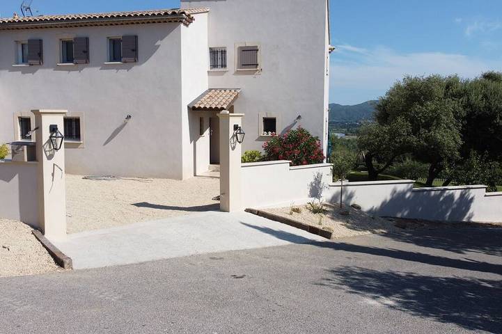 Location de vacances pour 8 personnes, avec jardin à Puget - 4