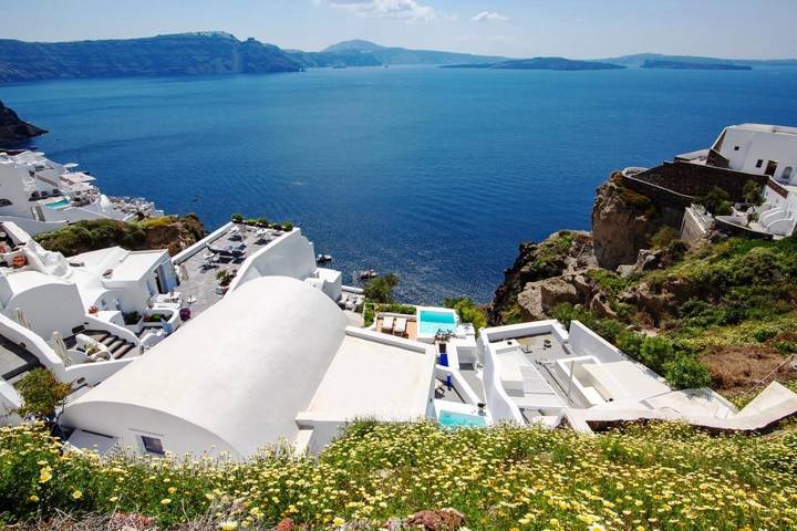 Chambre d’hôte pour 6 personnes, avec Jacuzzi et Terrasse ainsi que Jardin et Piscine à Oia
