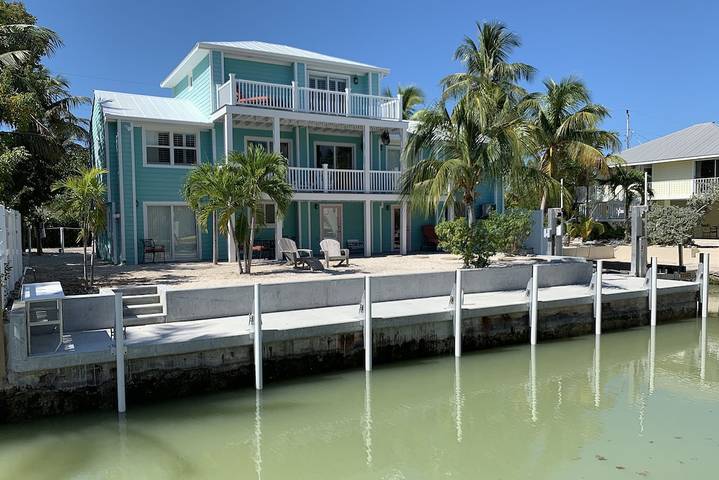 Vacation rental for 8 people, with hot tub and balcony in Islamorada