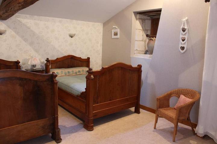 Location de vacances pour 6 personnes, avec vue et jardin, animaux acceptés à Avanton - 2