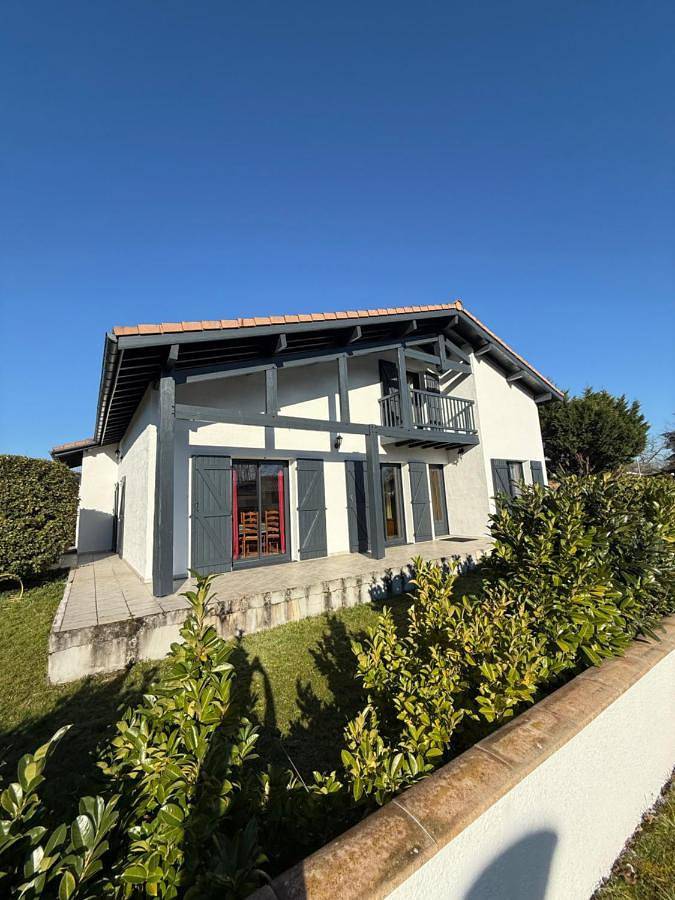 Casa de vacaciones para 8 personas, con vistas y jardín - 1