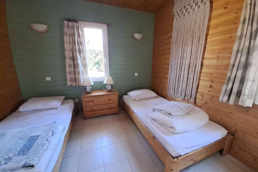 Gassin / Parc Oasis: California Style House For 4/6 People With Air Conditioning in Gassin, Draguignan region
