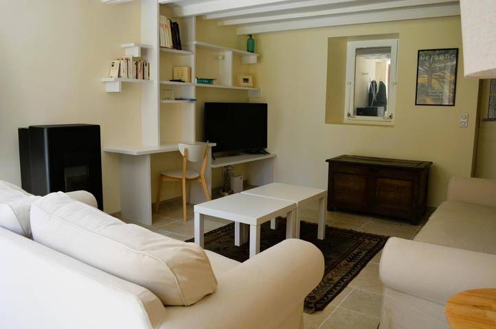 Location de vacances pour 10 personnes, avec jardin et vue à Fontaine-Henry - 2