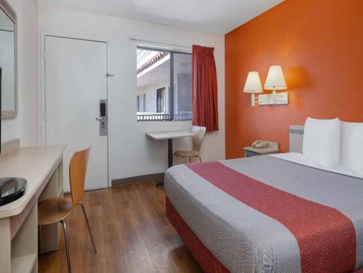 Apartamento entero, Cama tamaño queen | Motel 6 Oceanside, Ca in Oceanside, San Diego County