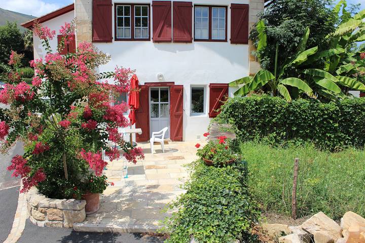 Gîte pour 3 personnes, avec terrasse à Sare - 3