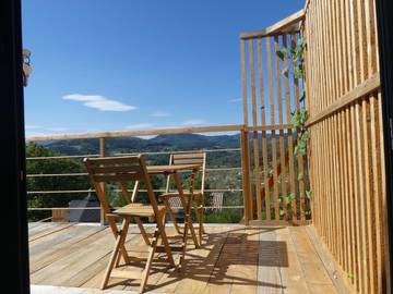 Gîte pour 2 personnes, avec vue et jardin, animaux acceptés à Saint-Félicien