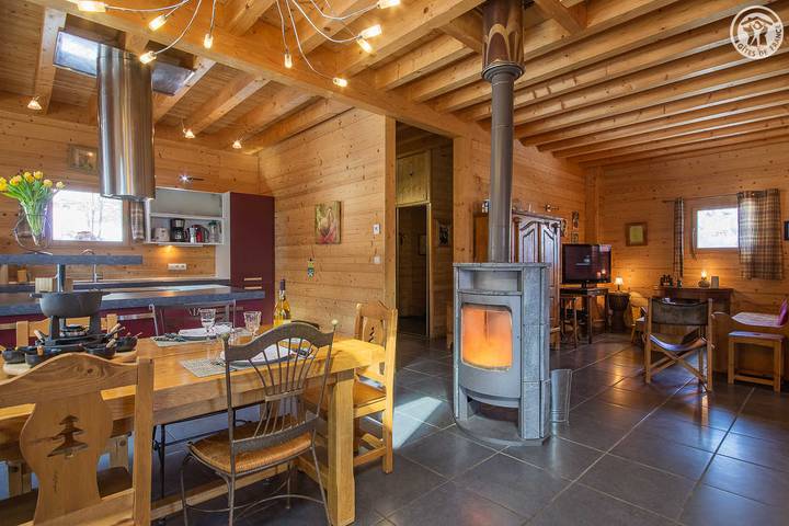 Gîte für 9 Personen, mit Terrasse, mit Haustier in Französische Alpen - 2