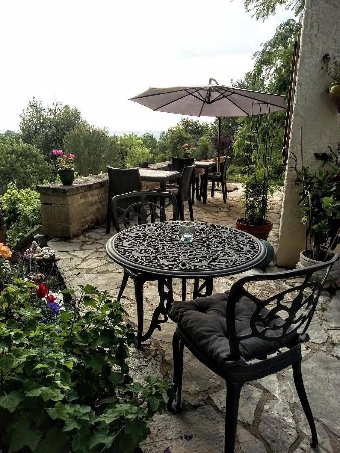 Double Room in Saint-Julien-de-Lampon, Quercy