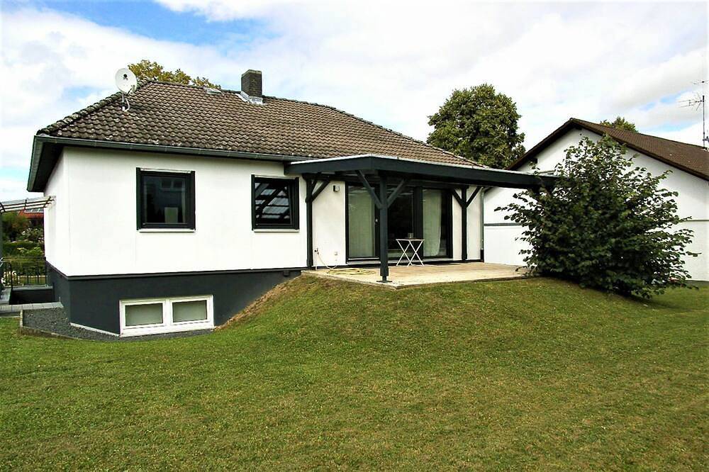 Ganze Wohnung, Ferienhaus, 100qm, Garten und Terrasse, 3 Schlafzimmer, max. 5 Personen in Bad Schönborn, Kraichgau