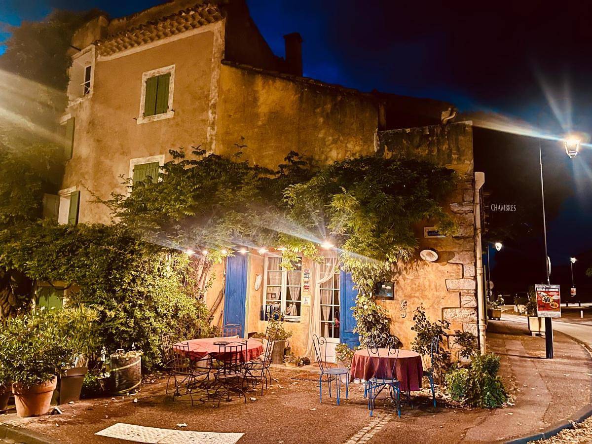 La Sarrasine in Villes-sur-Auzon, Parc naturel régional du Mont-Ventoux