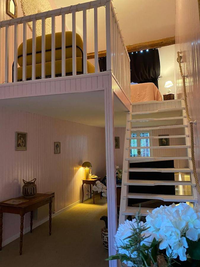 Moulin Grand, entire accommodation, 2br park river in Aubusson, Région d'Aubussargues