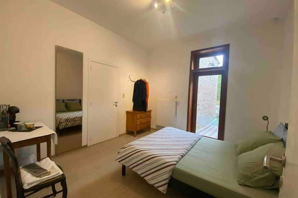 Entire apartment, Charmant Studio in Forest-Vorst, Flanders