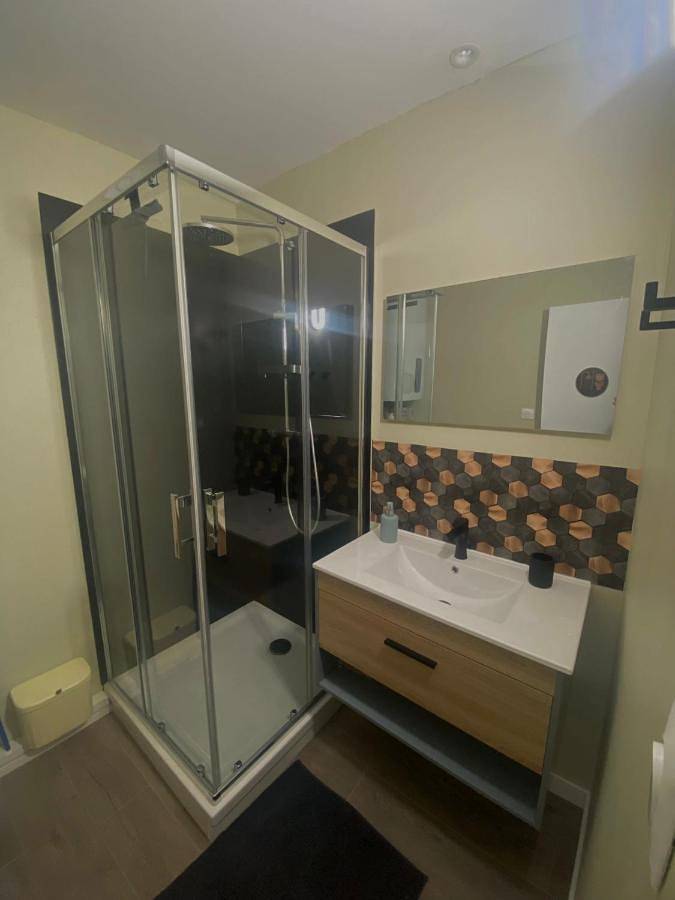 Chambre d’hôte pour 2 personnes, avec vue et jardin à Ploumilliau