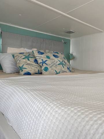 House Boat for 7 Guests in Tavernier, Florida Keys, Picture 4