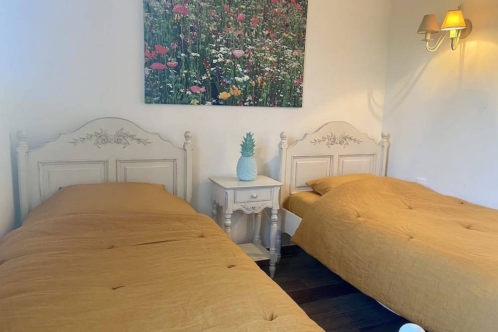 Villa de Vacances Confortable Idéale Pour des Vacances en Toute Sérénité! in Saint-Saturnin-lès-Apt, Parque natural regional del Luberon