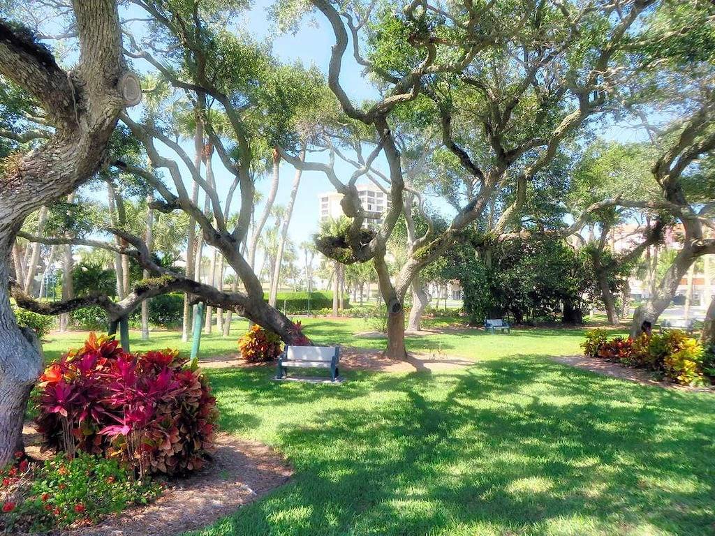 Ganze Wohnung, Ocean / Golf-Ansichten in Immaculate Condo auf schönen Hutchinson Island. in Fort Pierce, Hutchinson Island
