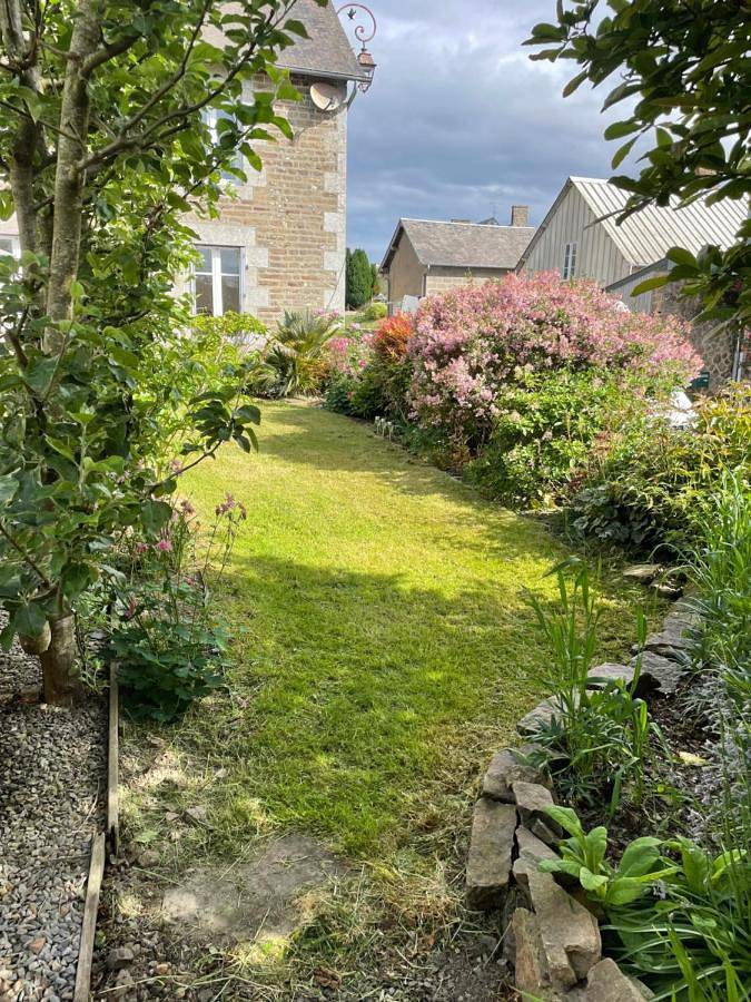 Location de vacances pour 4 personnes, avec terrasse à Savigny-le-Vieux - 4