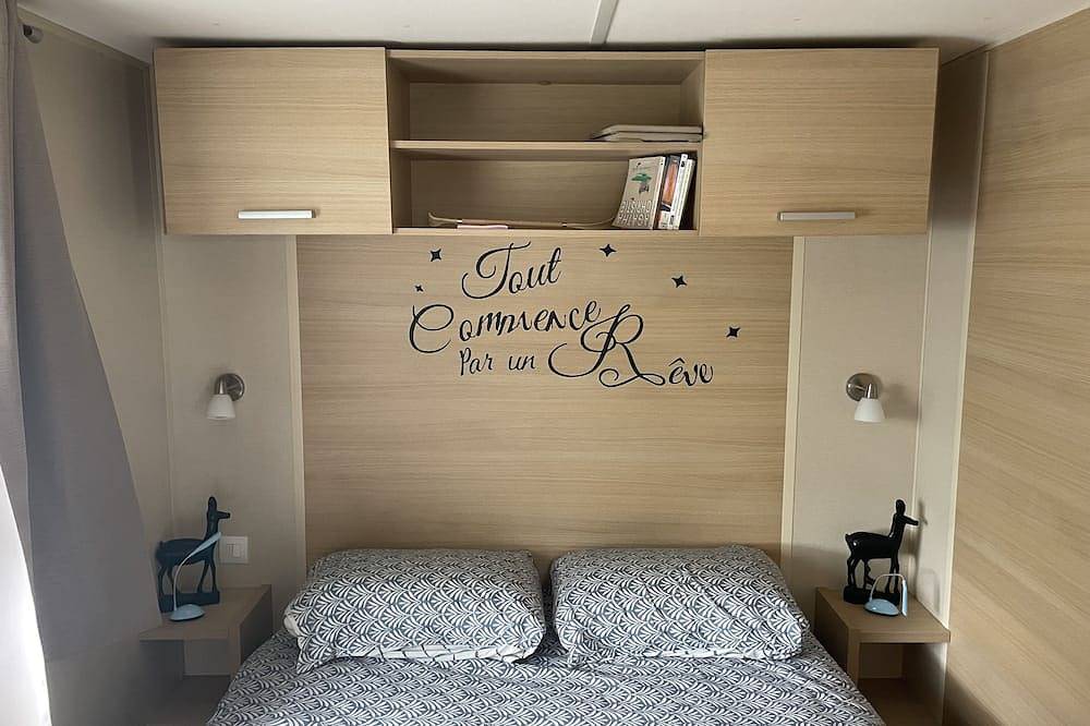 Mobile Home Le Plein Soleil camping Clicochic in Bernières-sur-Mer, Región de Caen