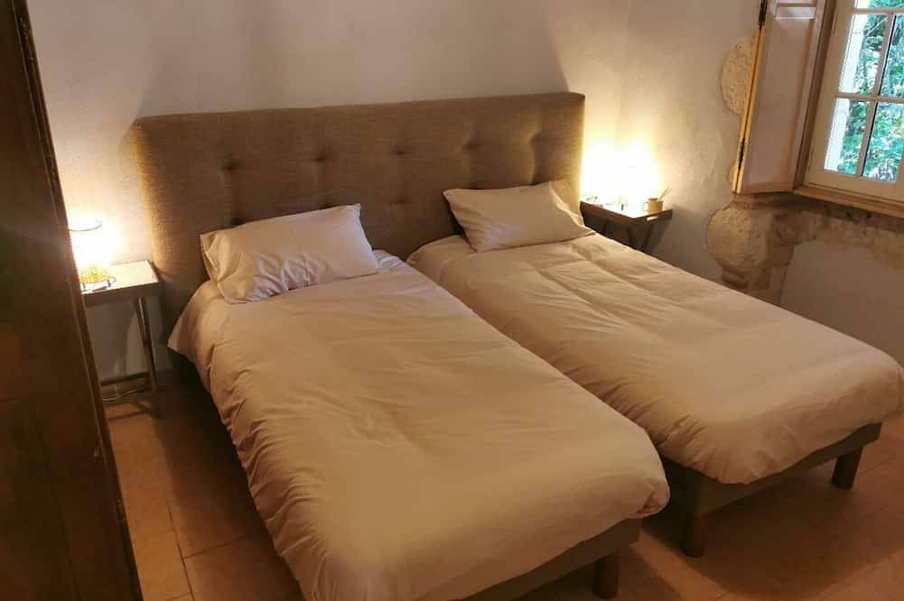 Exceptional apartment in a 14th c. mill. Pets welcome! in Fleurance, Gers
