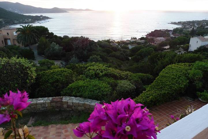 Villa pour 6 personnes, avec jardin, animaux acceptés