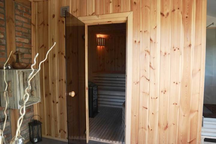 Lodge für 6 Personen, mit Balkon und Whirlpool sowie Terrasse und Garten in Polen - 4