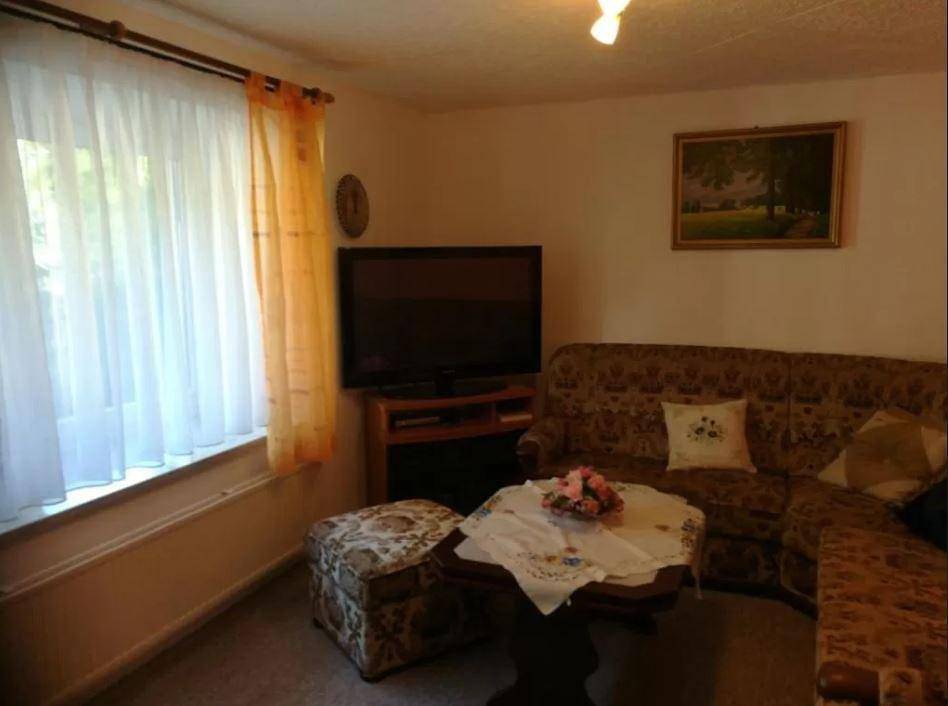 Ganze Ferienwohnung, Erzgebirgsidyll am Glockenwanderweg in Deutschneudorf, Chemnitz und Umgebung