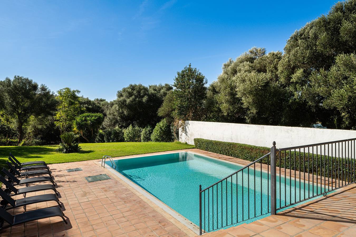 Casa de vacaciones 'Albatros' con piscina privada, Wi-Fi y aire acondicionado in Benalup-Casas Viejas, Costa de la Luz