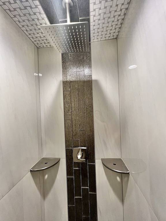 Woodland Retreat with Pool & Tennis court access! in Edmond, Oklahoma County