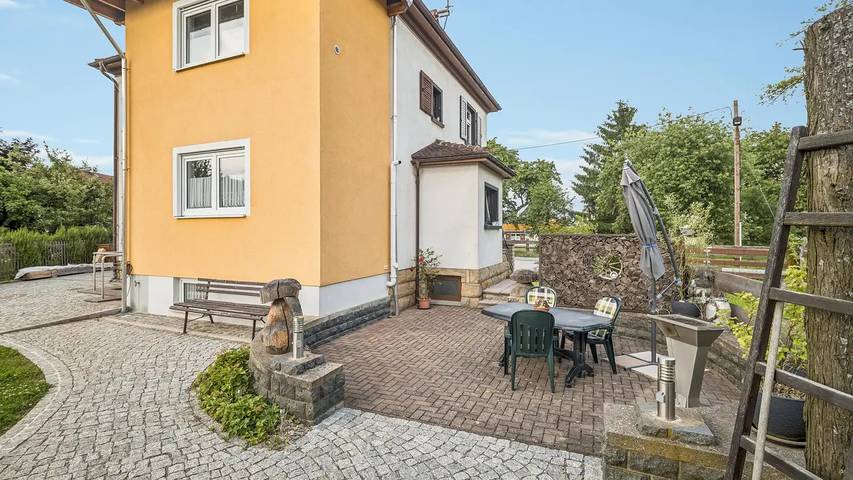 Ferienwohnung für 3 Personen, mit Garten