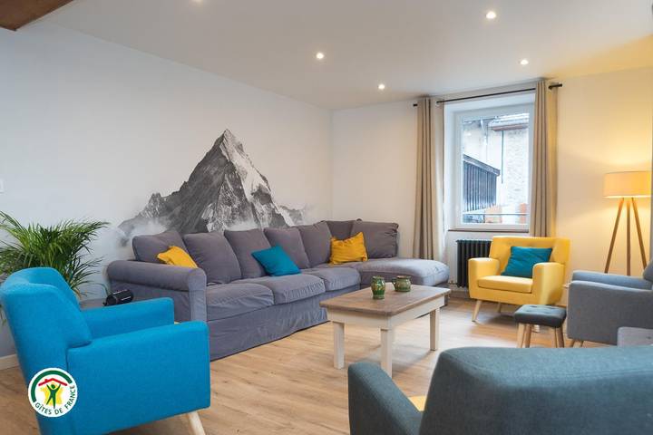 Gîte pour 14 personnes, avec jardin à Theys - 4