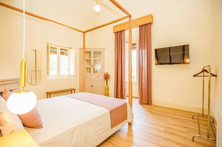 Apartamento entero, Palacete Piscina Única piscina en el centro in Besalú, Garrotxa