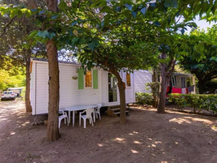 Mobil home pour 4 personnes, avec piscine, animaux acceptés à Montblanc - 2