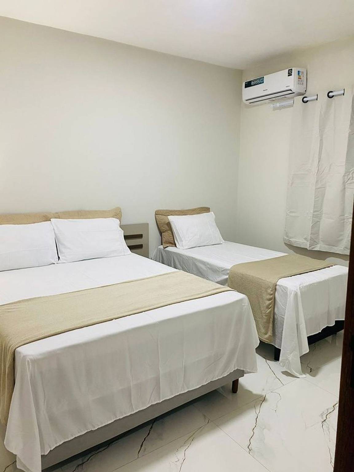 Entire apartment, Apto 04 c Ar Condicionado, Piscina e Churrasqueira in Porto Seguro, Costa do Descobrimento