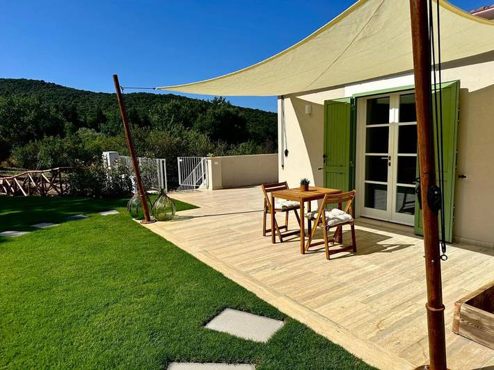 B&b per 2 persone, con Terrazza e Giardino nonché Panorama a Scarlino