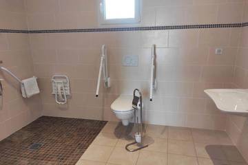 Chambre D’hôte pour 9 Personnes dans Champcenest, Seine-et-Marne, Photo 4
