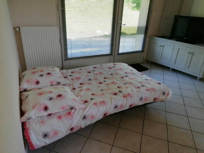 Gîte pour 5 personnes, avec terrasse ainsi que vue sur le lac et vue dans Semnoz - 4