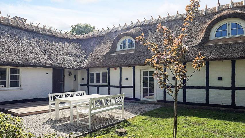 Ferienhaus für 11 Personen, mit Whirlpool und Sauna sowie Terrasse in Gedesby - 2