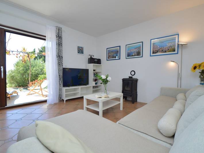 Ferienhaus für 8 Personen, mit Terrasse und Garten auf Murter - 3
