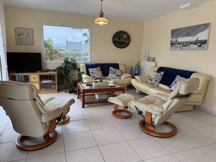 Maison avec WIFI, jardin clos, à 600m de la mer à Tregastel in Trégastel, Côte de Granit Rose