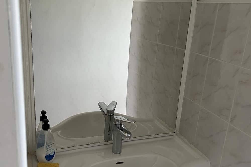 Appartement Neuf dans une grange renovée in Lanarce, Ardèche