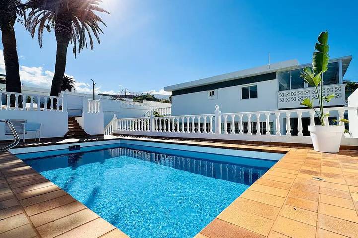 Ferienhaus für 8 Personen, mit Pool, mit Haustier