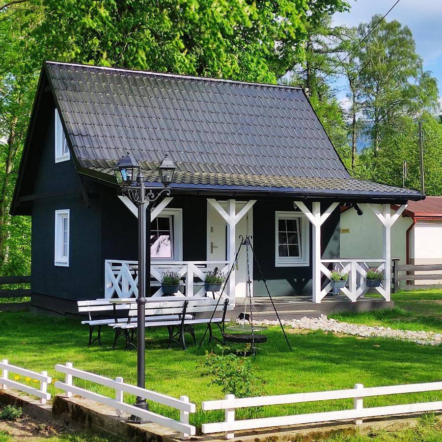 Two-Bedroom House in Miłków, Sudety (Polska)