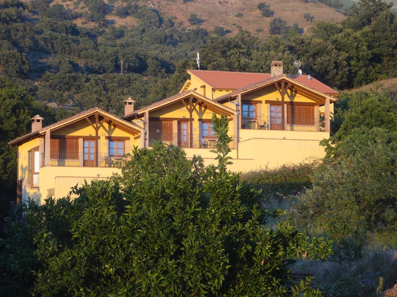 Ferienhaus neben See im Dorf Casas del Monte in Extremadura in Casas del Monte, Cáceres und Umgebung