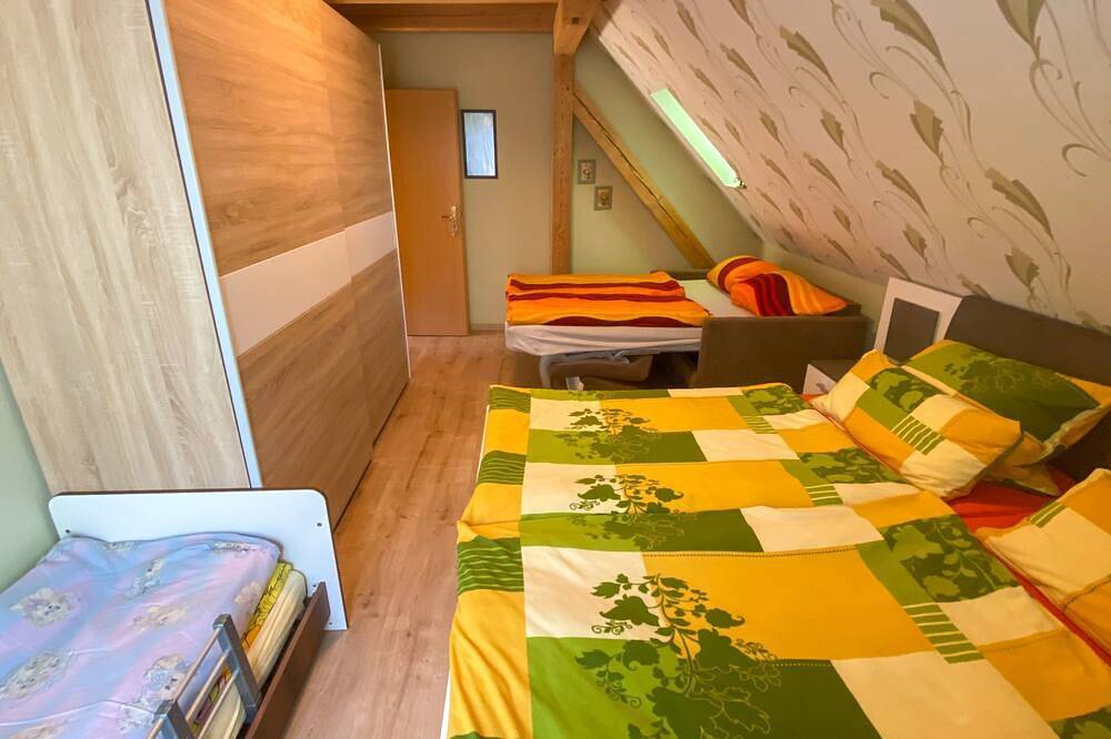 Ganze Wohnung, Ferienwohnung zwischen Wald und Strand - Ferienwohnung in Barhöft, Klausdorf